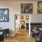 Отель Ambassade 4*